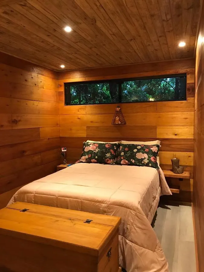 Quarto em Acomodações Particulares Pousada Sitio Raizes Sideropolis